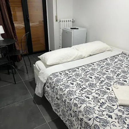 Capruzzi 240 Πανσιόν